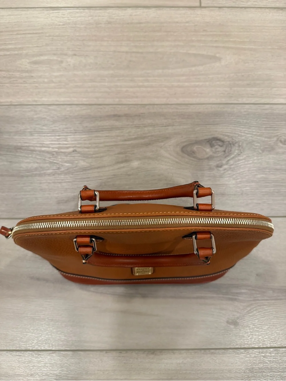 Dooney & Bourke Pebble Grain Small Zip Satchel In Caramel
